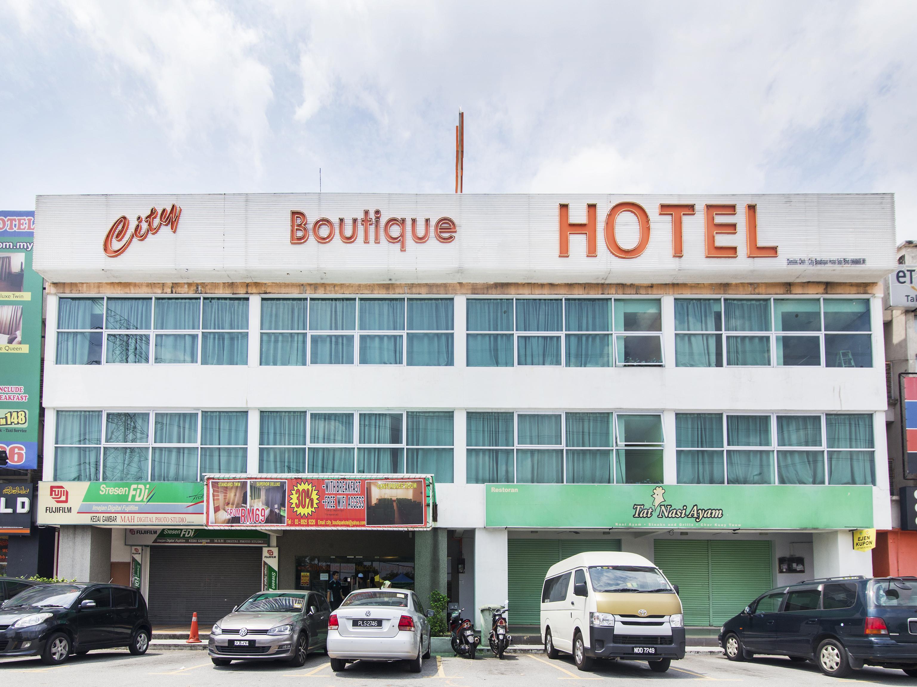 Oyo 419 City Boutique Hotel Bangi Exterior foto